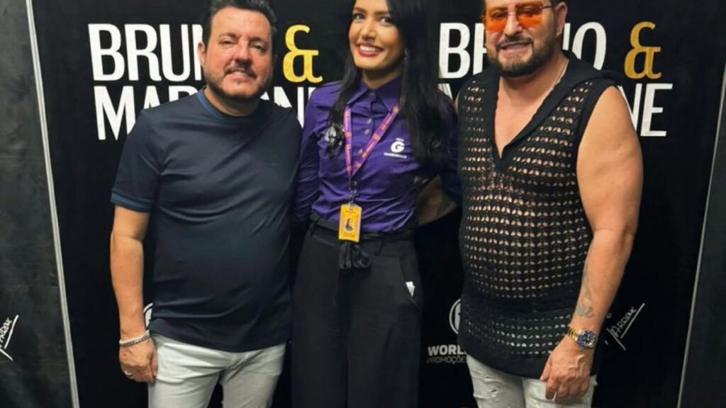 Marrone Apresenta Visual Ousado em Show em SC e Viraliza nas Redes Sociais