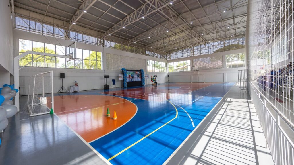 Transformação das Escolas em Santa Catarina: Avanços em Estrutura, Tecnologia e Segurança