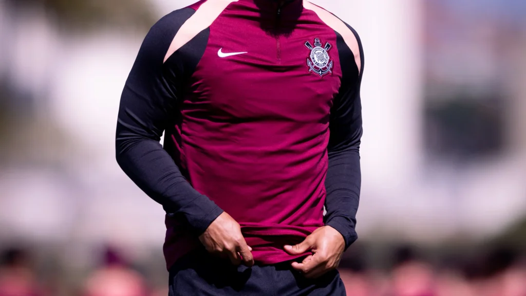 Memphis se reúne com Gaviões da Fiel e discute futuro no Corinthians
