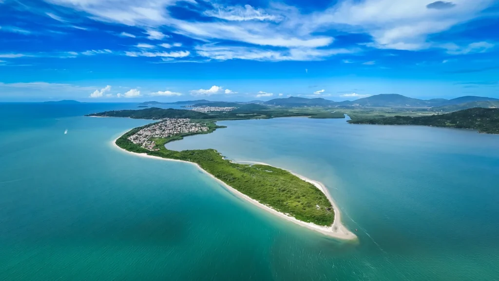 Florianópolis busca ampliar selo Bandeira Azul para mais três praias em 2024