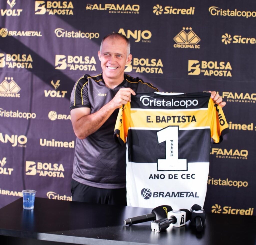 Eduardo Baptista Celebra um Ano no Criciúma e Almeja a Série A: "Meu Desejo é Estar Aqui"