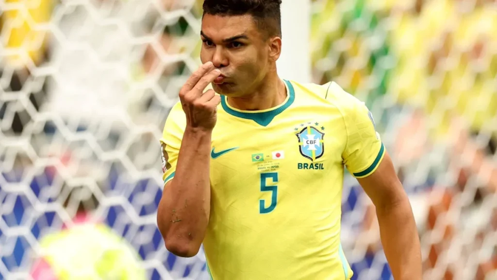 Casemiro faz história com gol decisivo e emociona São José dos Campos